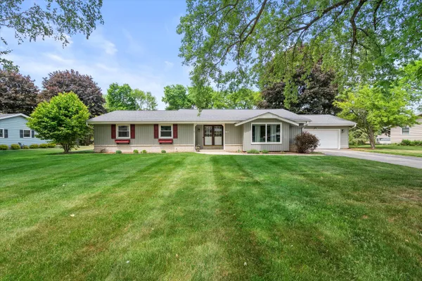 $499,900 | 17780 Continental Drive, Brookfield, WI 53045