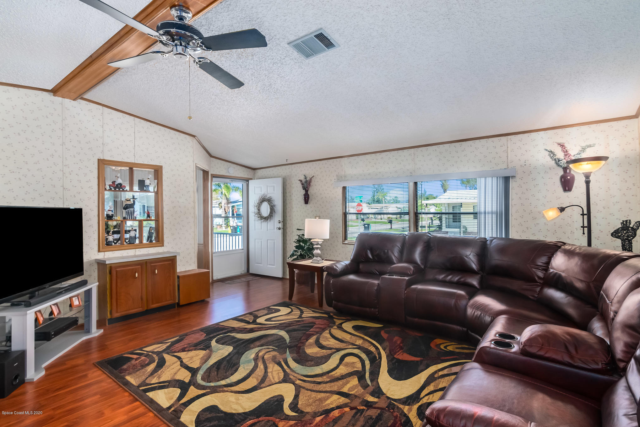 1943 Seagrape Street Northeast Palm Bay, FL 32905 - Photo 11 of 39 DSC_0046