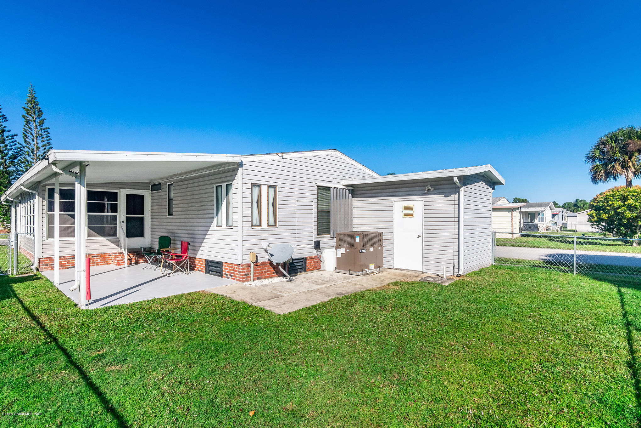 1943 Seagrape Street Northeast Palm Bay, FL 32905 - Photo 6 of 39 DSC_0005