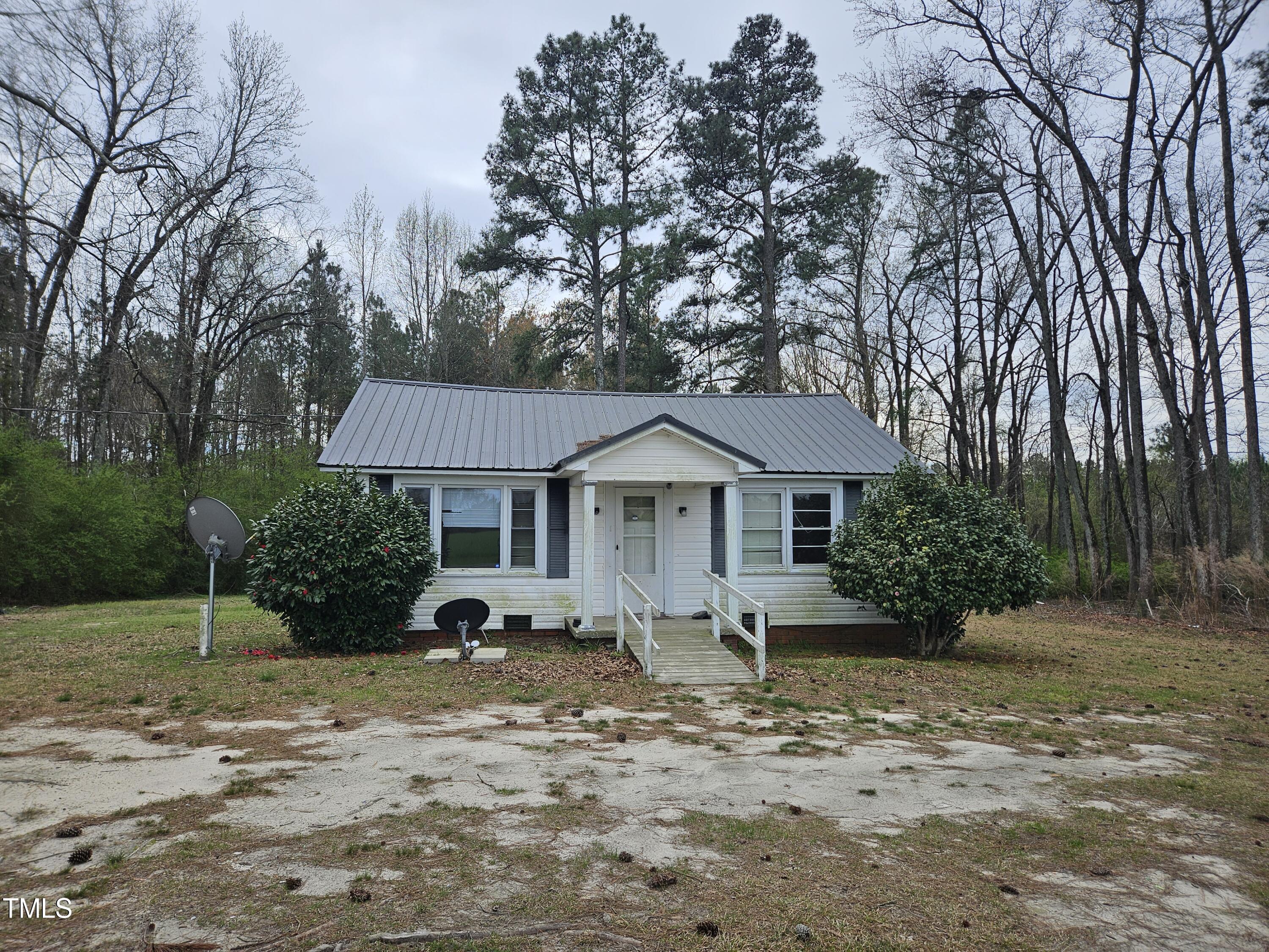 5167 McLean Chapel Church Road Bunnlevel, NC 28323 - Photo 1 of 9 20240317_143445