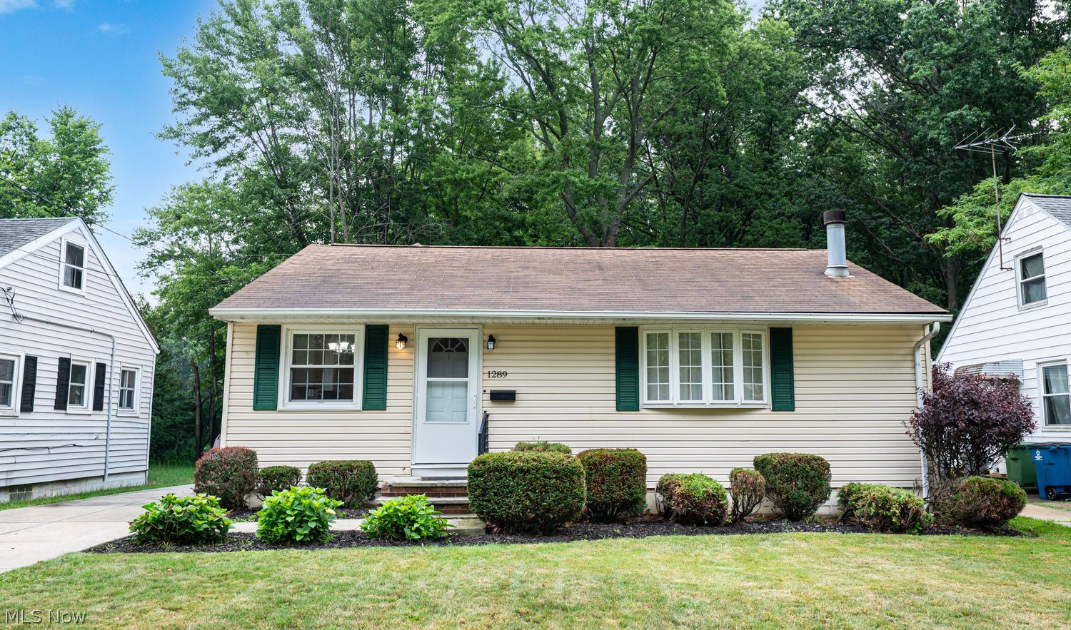 1289 Waverly Road Eastlake, OH 44095 - Photo 1 of 29