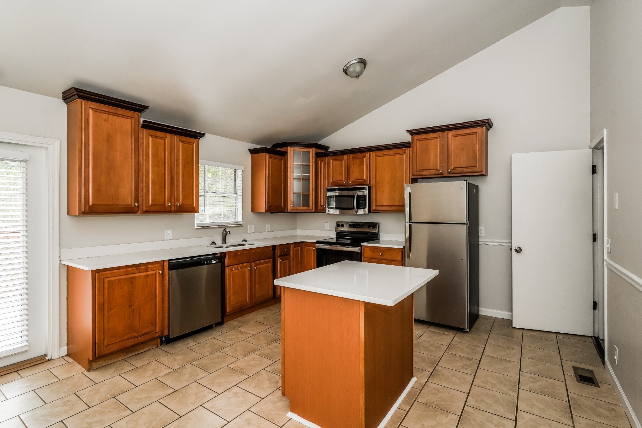 1129 Jacksons View Road Hermitage, TN 37076 - Photo 4 of 17