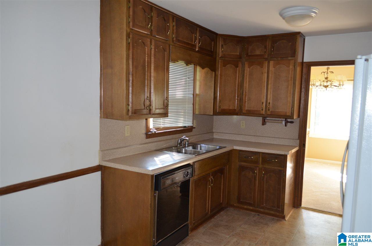 1238 Old Oak Road Birmingham, AL 35235 - Photo 8 of 24