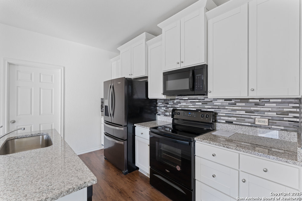 6630 Freedom Ridge San Antonio, TX 78242 - Photo 11 of 30