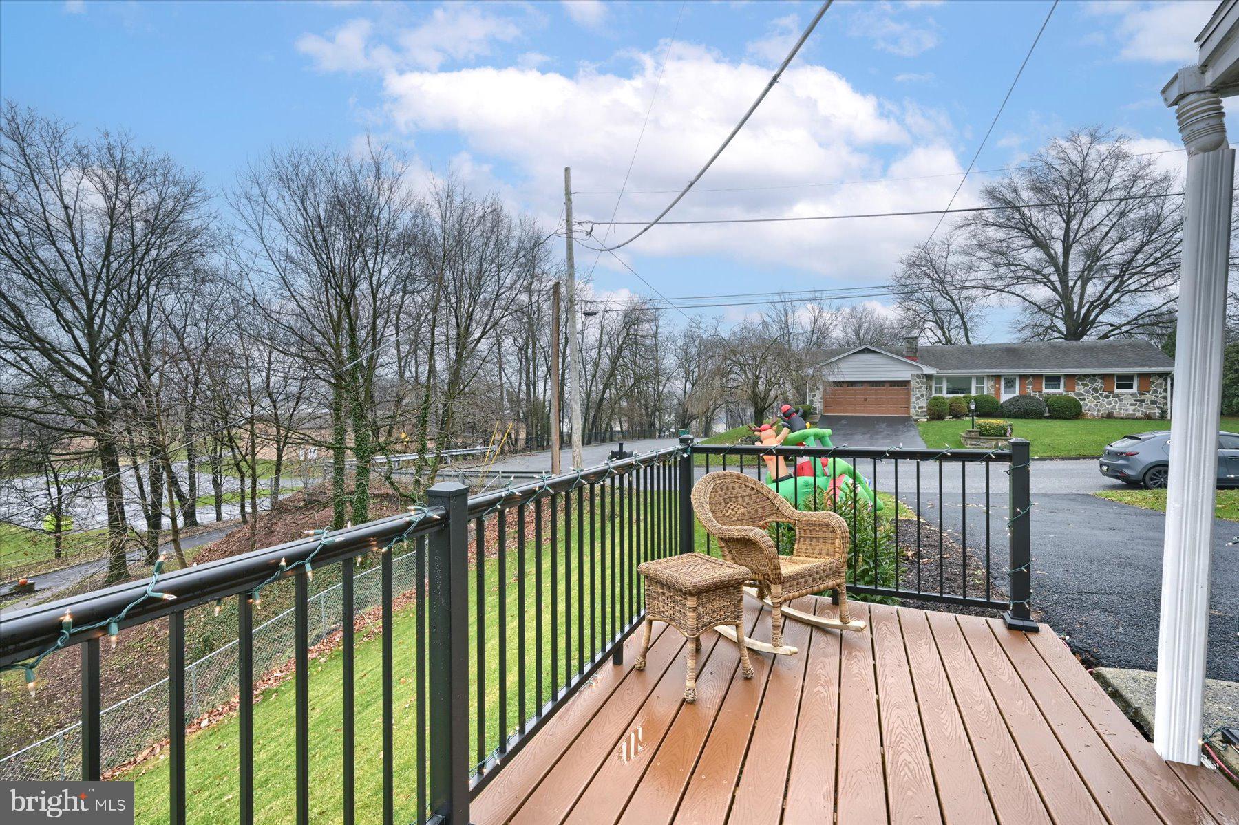 71 Valley Road Hummelstown, PA 17036 - Photo 4 of 40 Gallery Image 4