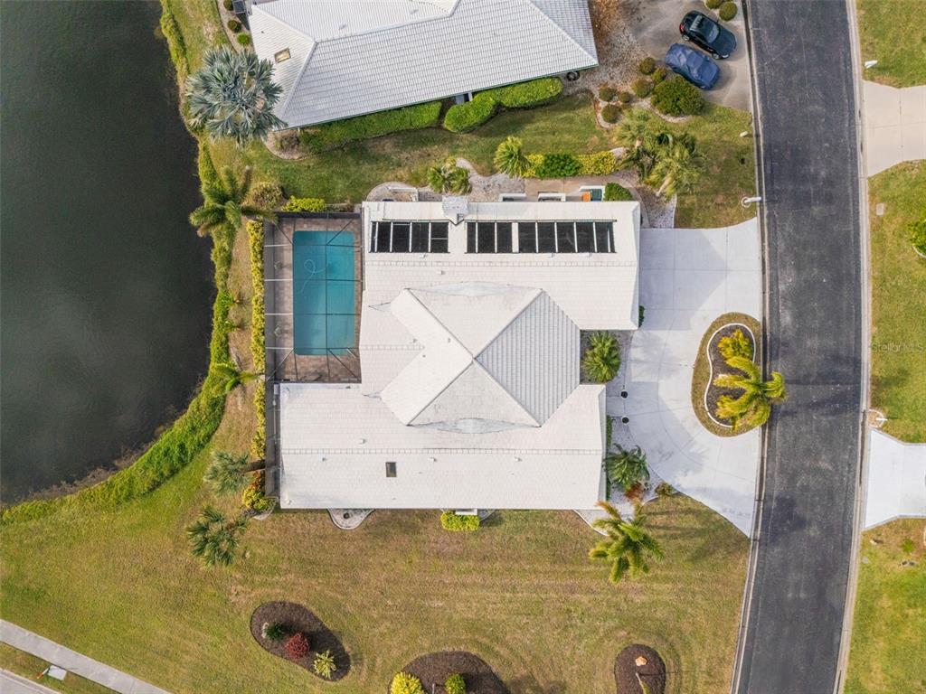 402 Devonshire Lane Venice, FL 34293 - Photo 50 of 52 swimming pool with window