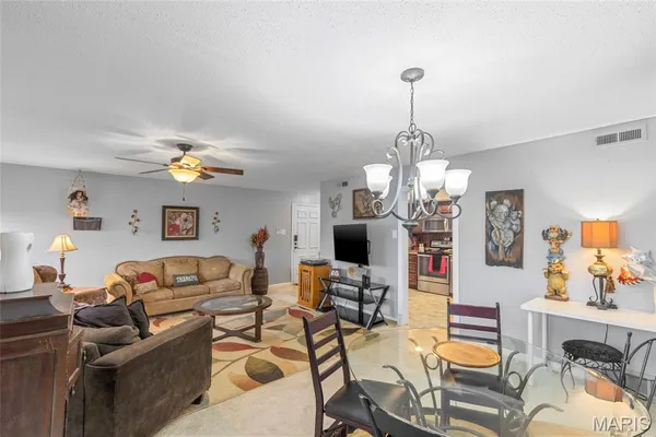 $183,000 | 1026 Kehrs Mill Road, Unit 4, Ballwin, MO 63011