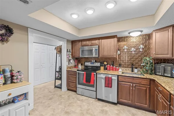 $183,000 | 1026 Kehrs Mill Road, Unit 4, Ballwin, MO 63011