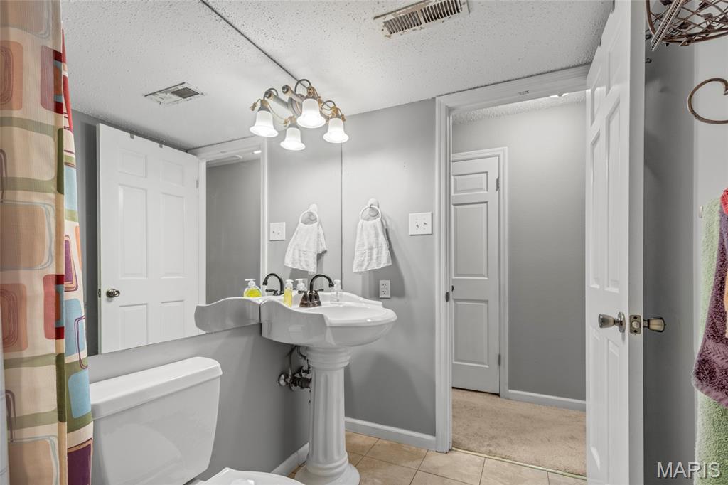 1026 Kehrs Mill Road, Unit 4 Ballwin, MO 63011 - Photo 16 of 30