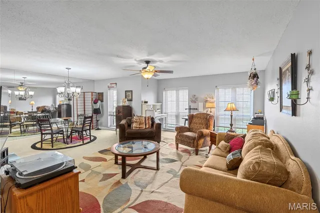 $190,000 | 1026 Kehrs Mill Road, Unit 4, Ballwin, MO 63011