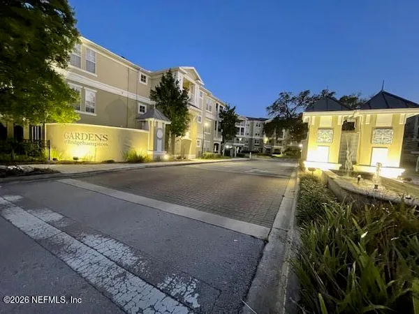 $1,520 | 8290 Gate Parkway West, Unit 1314, Jacksonville, FL 32216