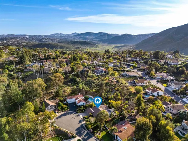$1,600,000 | 352 Calle Bonita, Escondido, CA 92029
