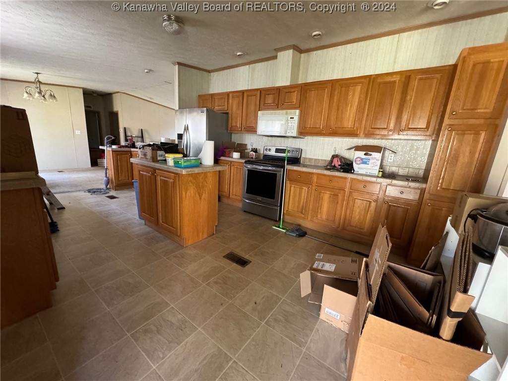 335 Teaberry Road Maysel, WV 25133 - Photo 9 of 34 Gallery Image 9