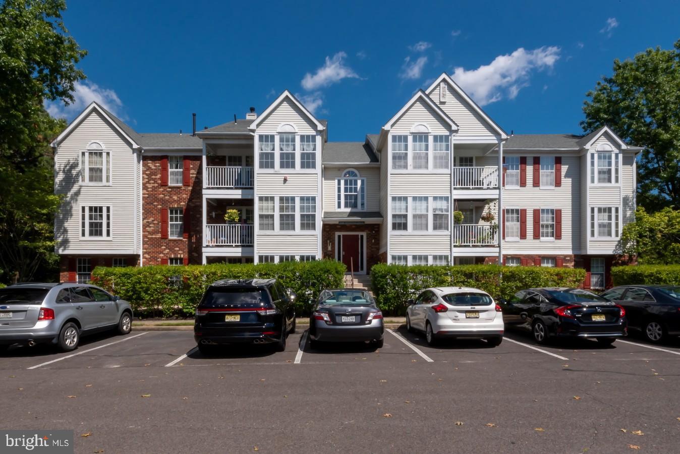 48 Inverness Circle Marlton, NJ 08053 - Photo 1 of 27 Gallery Image 1