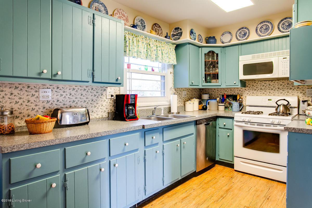 7311 Lark Road Crestwood, KY 40014 - Photo 9 of 25 09