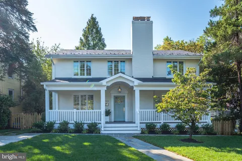 $1,850,000 | 5113 Newport Avenue, Bethesda, MD 20816