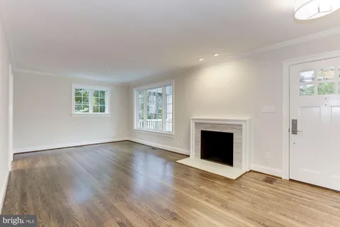 $1,850,000 | 5113 Newport Avenue, Bethesda, MD 20816