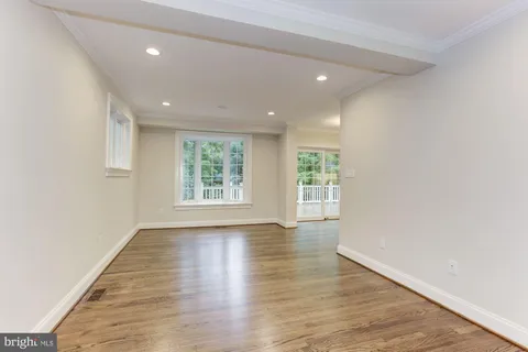 $1,850,000 | 5113 Newport Avenue, Bethesda, MD 20816