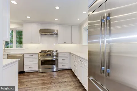 $1,850,000 | 5113 Newport Avenue, Bethesda, MD 20816