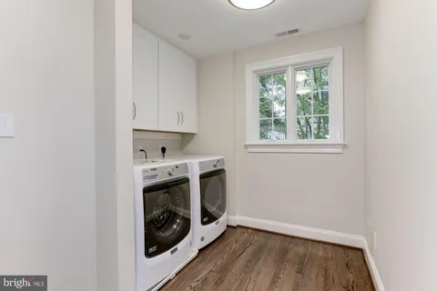 $1,850,000 | 5113 Newport Avenue, Bethesda, MD 20816