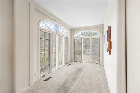 $975,000 | 6455 Overbrook Road, Mission Hills, KS 66208