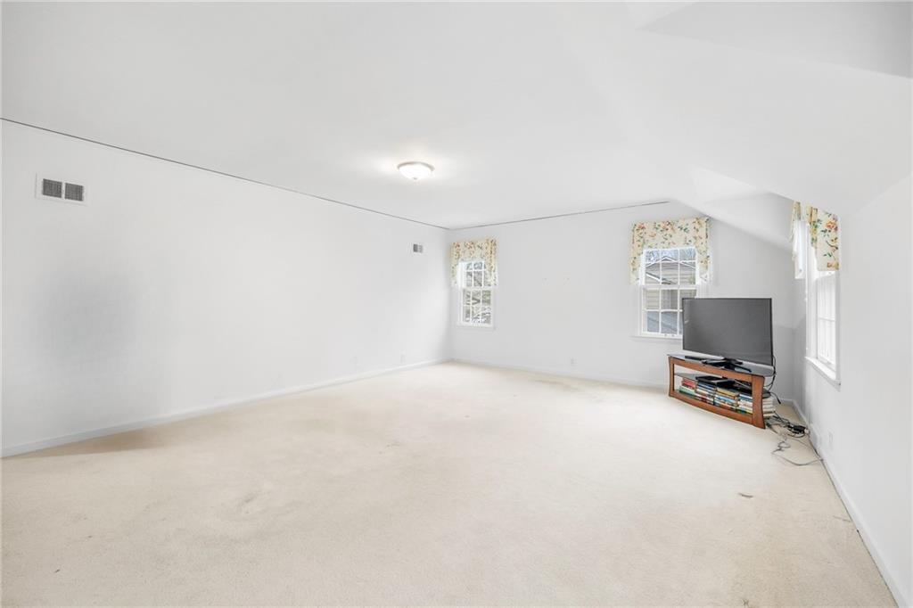 6455 Overbrook Road Mission Hills, KS 66208 - Photo 15 of 30