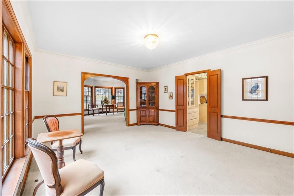 6455 Overbrook Road Mission Hills, KS 66208 - Photo 9 of 30