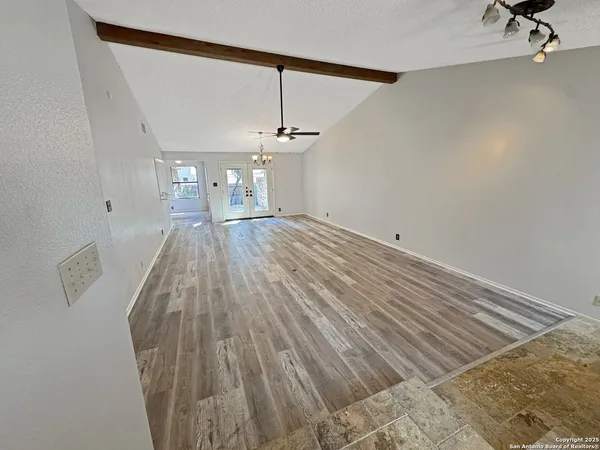 $2,250 | 16918 Summer Creek Drive, San Antonio, TX 78248