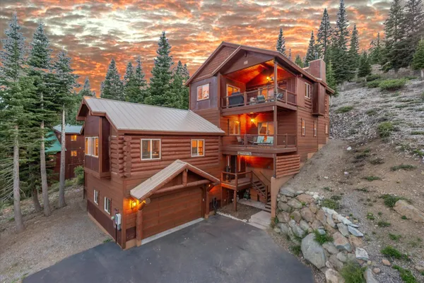 $1,999,950 | 14240 Ski Slope Way, Truckee, CA 96161