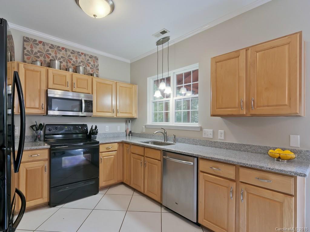 318 River Banks Road Matthews, NC 28105 - Photo 8 of 24 Gallery Image 8