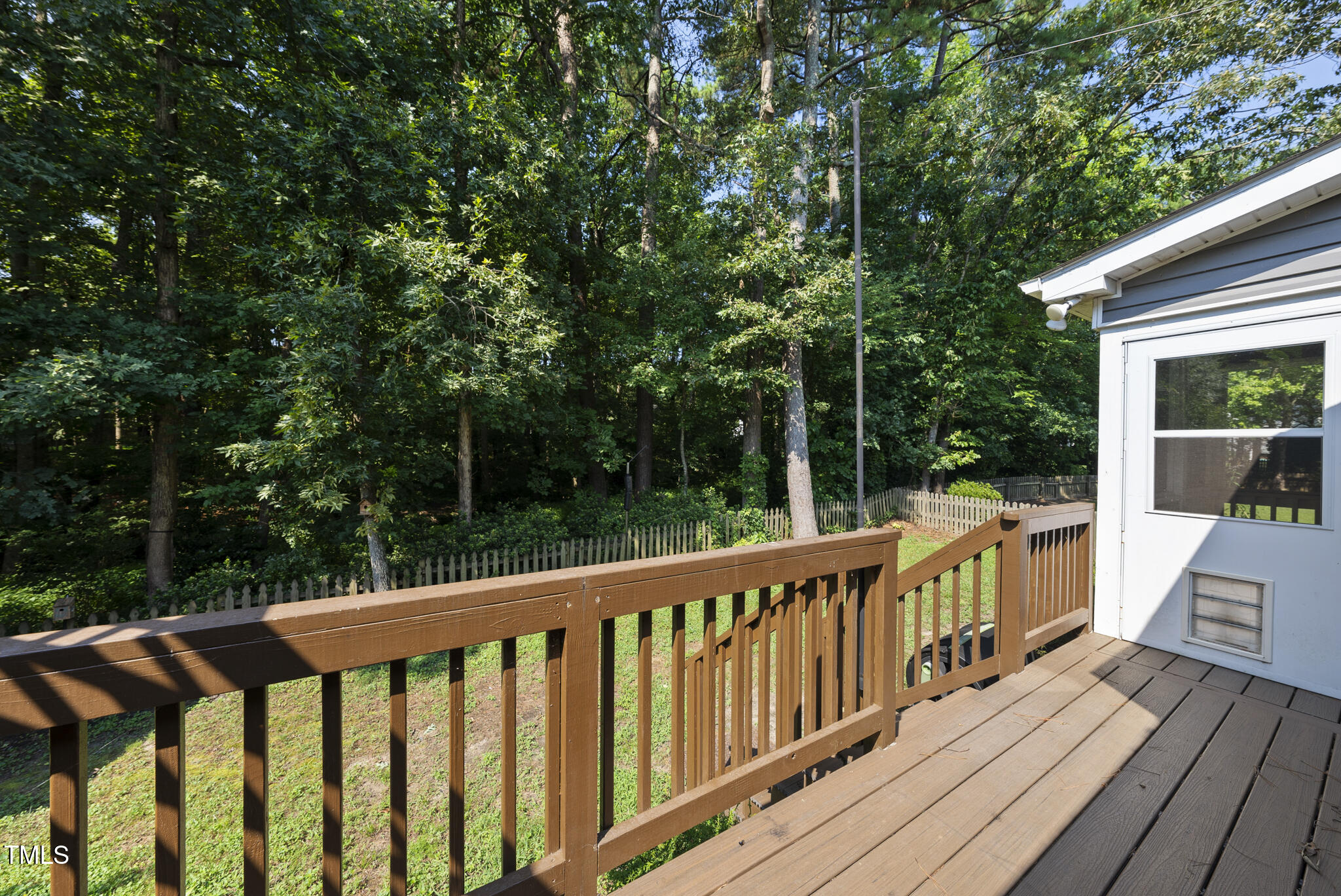 2717 Kempsford Place Raleigh, NC 27604 - Photo 31 of 34 DSC04622