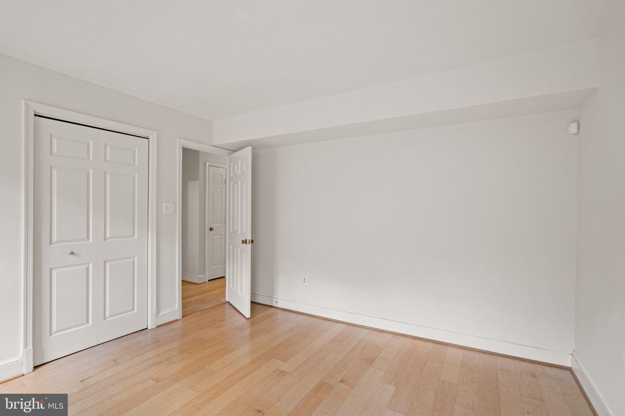 3231 Sutton Place Northwest, Unit D Washington, DC 20016 - Photo 28 of 41
