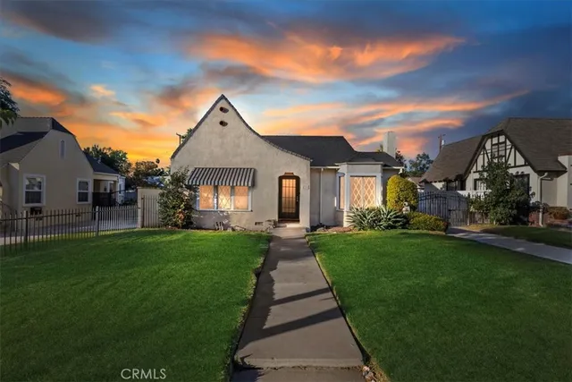 $3,100 | 4311 Sunnyside Drive, Riverside, CA 92506