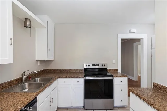 $3,100 | 4311 Sunnyside Drive, Riverside, CA 92506