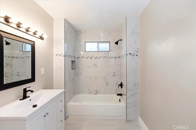 $3,100 | 4311 Sunnyside Drive, Riverside, CA 92506