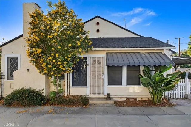 $3,100 | 4311 Sunnyside Drive, Riverside, CA 92506
