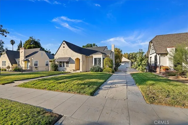 $3,100 | 4311 Sunnyside Drive, Riverside, CA 92506