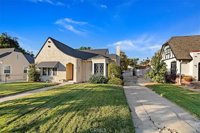 $3,100 | 4311 Sunnyside Drive, Riverside, CA 92506