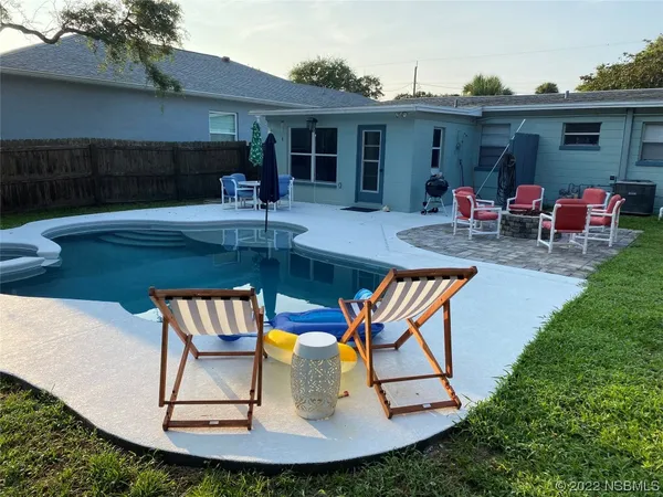 $3,800 | 824 11th Avenue, New Smyrna Beach, FL 32169