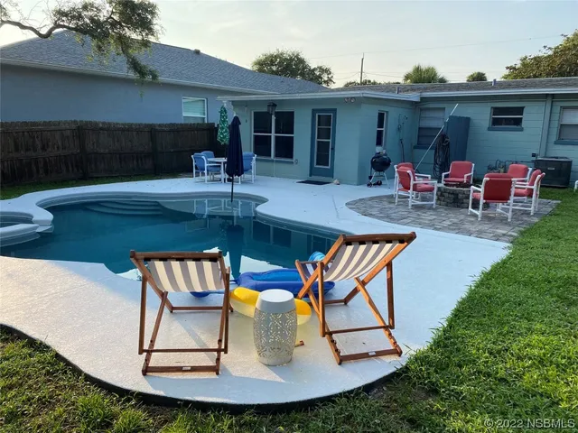 $3,800 | 824 11th Avenue, New Smyrna Beach, FL 32169