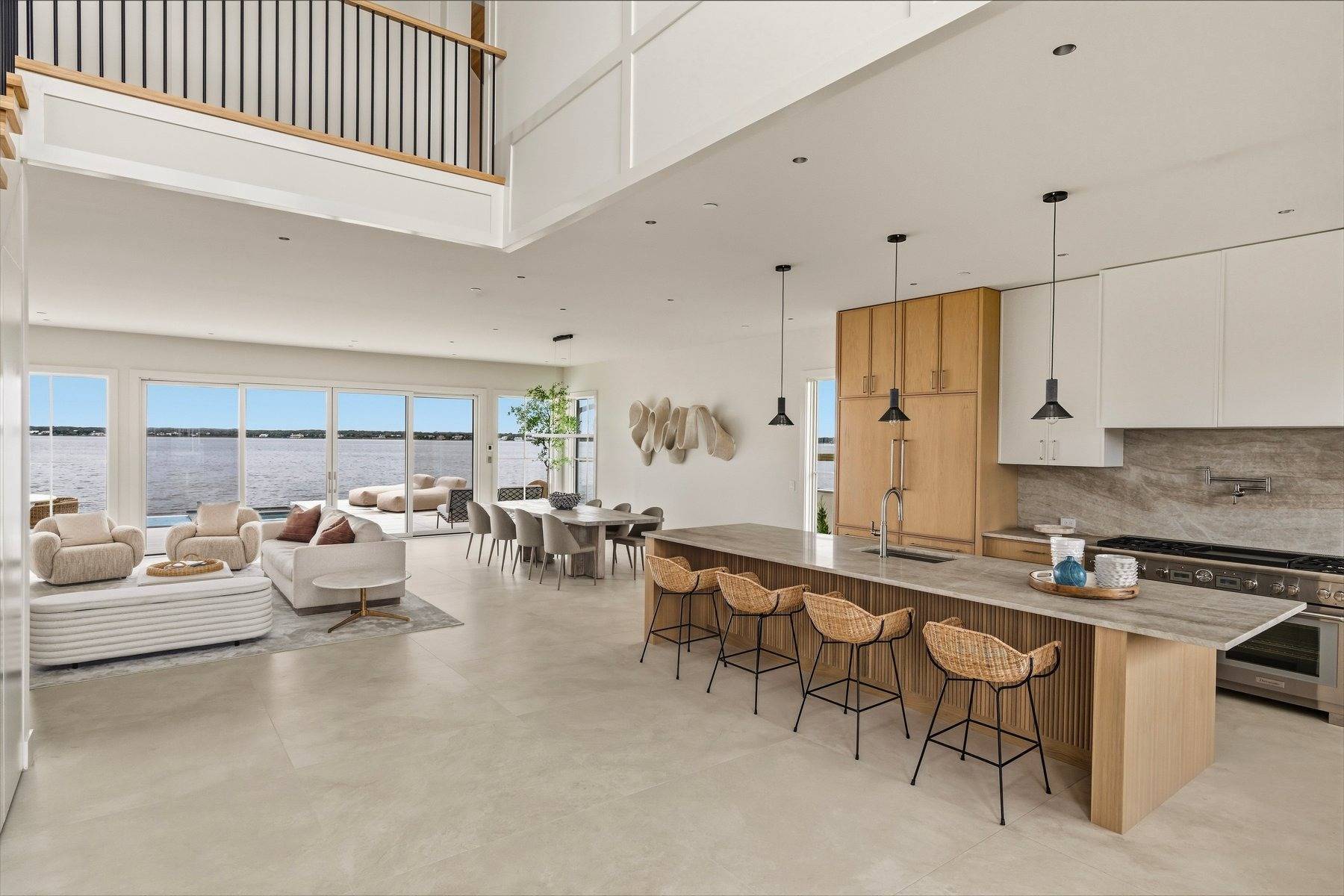 498 Dune Road Westhampton Beach, NY 11978 - Photo 13 of 42 Gallery Image 13