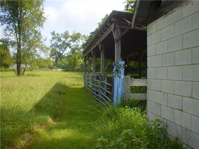 2103 Neelys Bend Road Madison, TN 37115 - Photo 4 of 11