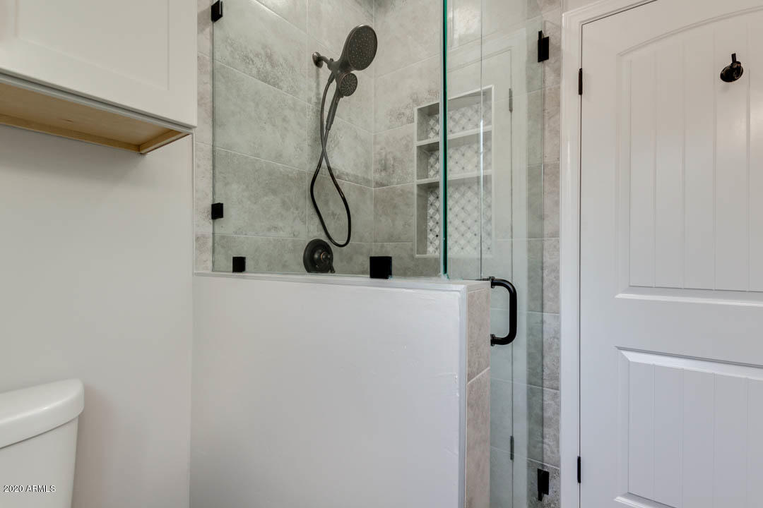 318 West Granada Road Phoenix, AZ 85003 - Photo 27 of 50 Hall Bathroom