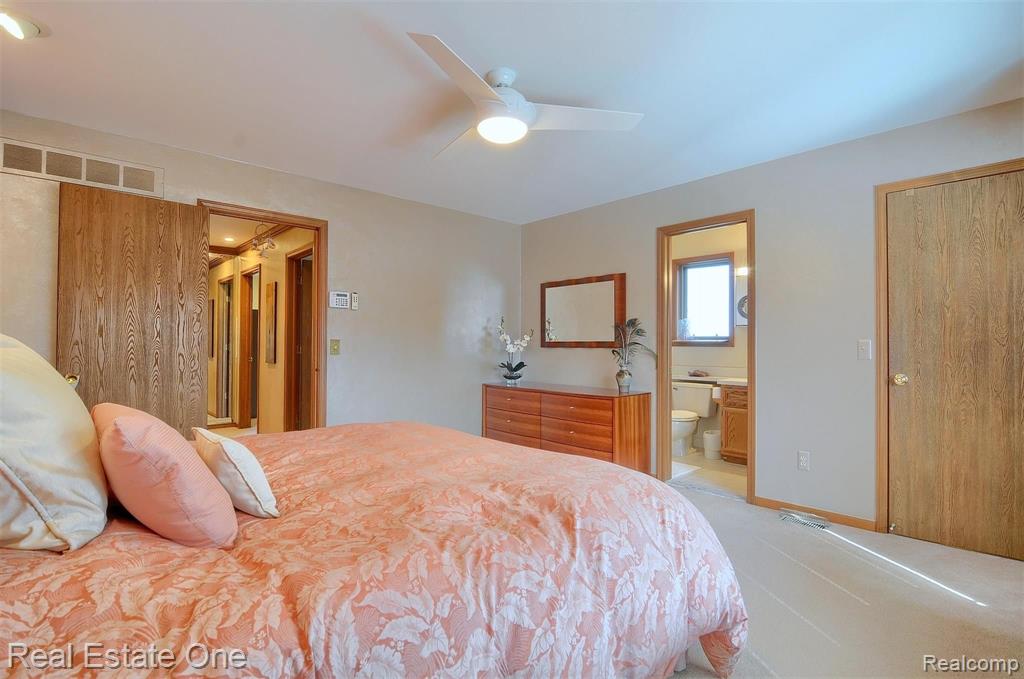 561 Kentucky Drive Rochester Hills, MI 48307 - Photo 10 of 23