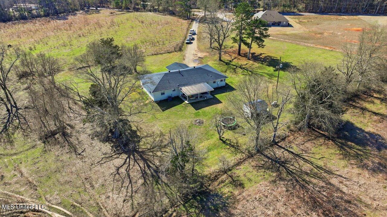 144 Walter Jones Road Magee, MS 39111 - Photo 68 of 68 62-144 Walter Jones Rd _ Home Tours MS