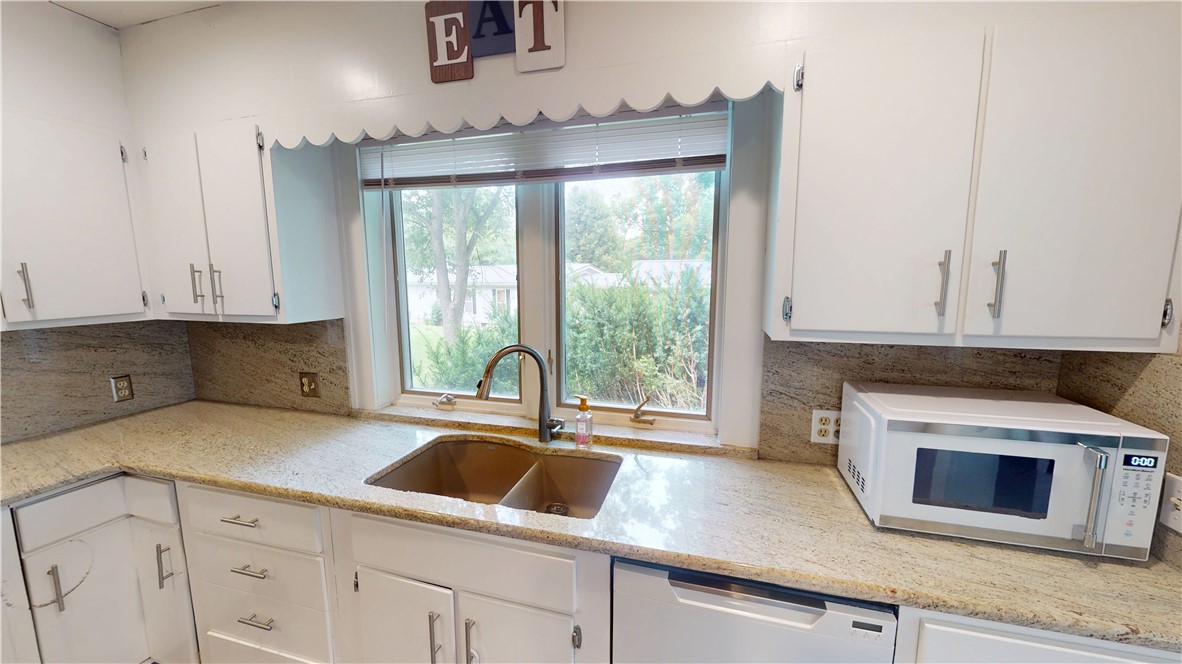 104 East North Street Ridge Farm, IL 61870 - Photo 20 of 36