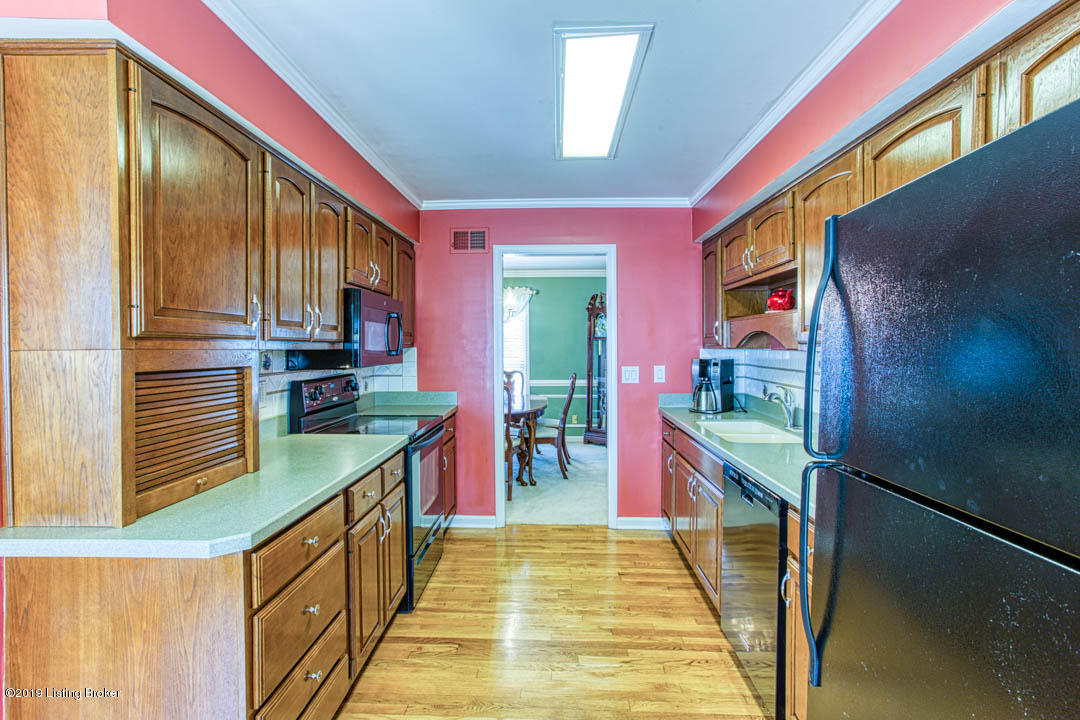 10903 Falkirk Road Louisville, KY 40243 - Photo 11 of 42 10903 Falkirk Rd-11