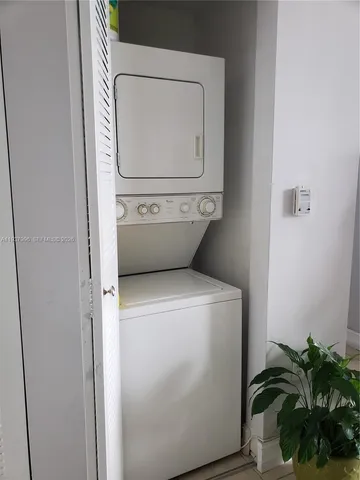 $2,250 | 1 Glen Royal Parkway, Unit 1003, Miami, FL 33125