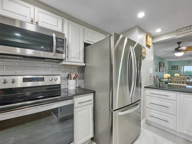 $170,000 | 6020 Northwest 44th Street, Unit 401, Lauderhill, FL 33319