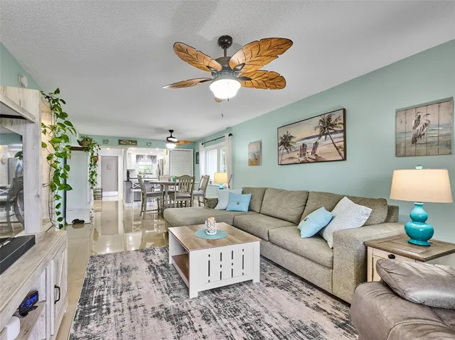 $170,000 | 6020 Northwest 44th Street, Unit 401, Lauderhill, FL 33319